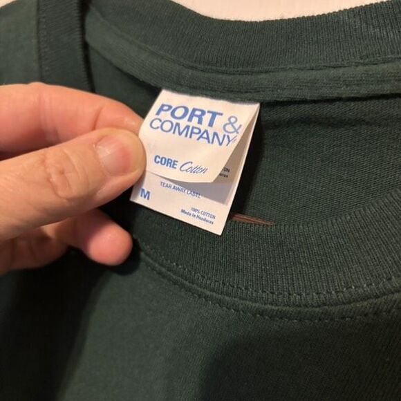 Mercyhurst University Size Medium Green Long Sleeved T-Shirt - Picture 3 of 5